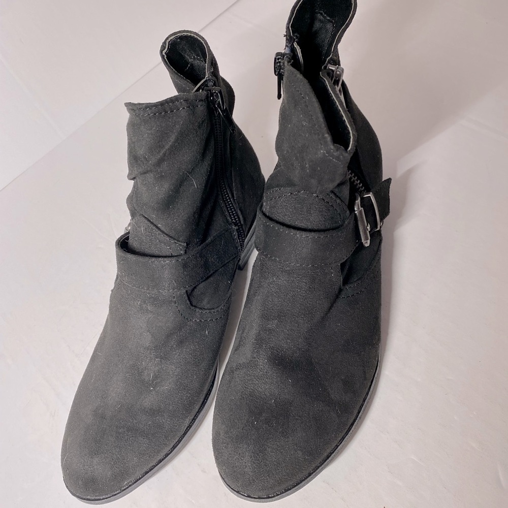 Faux Suede ankle booties sz 5 KidPik